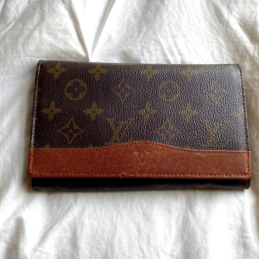 Louis Vuitton wallet